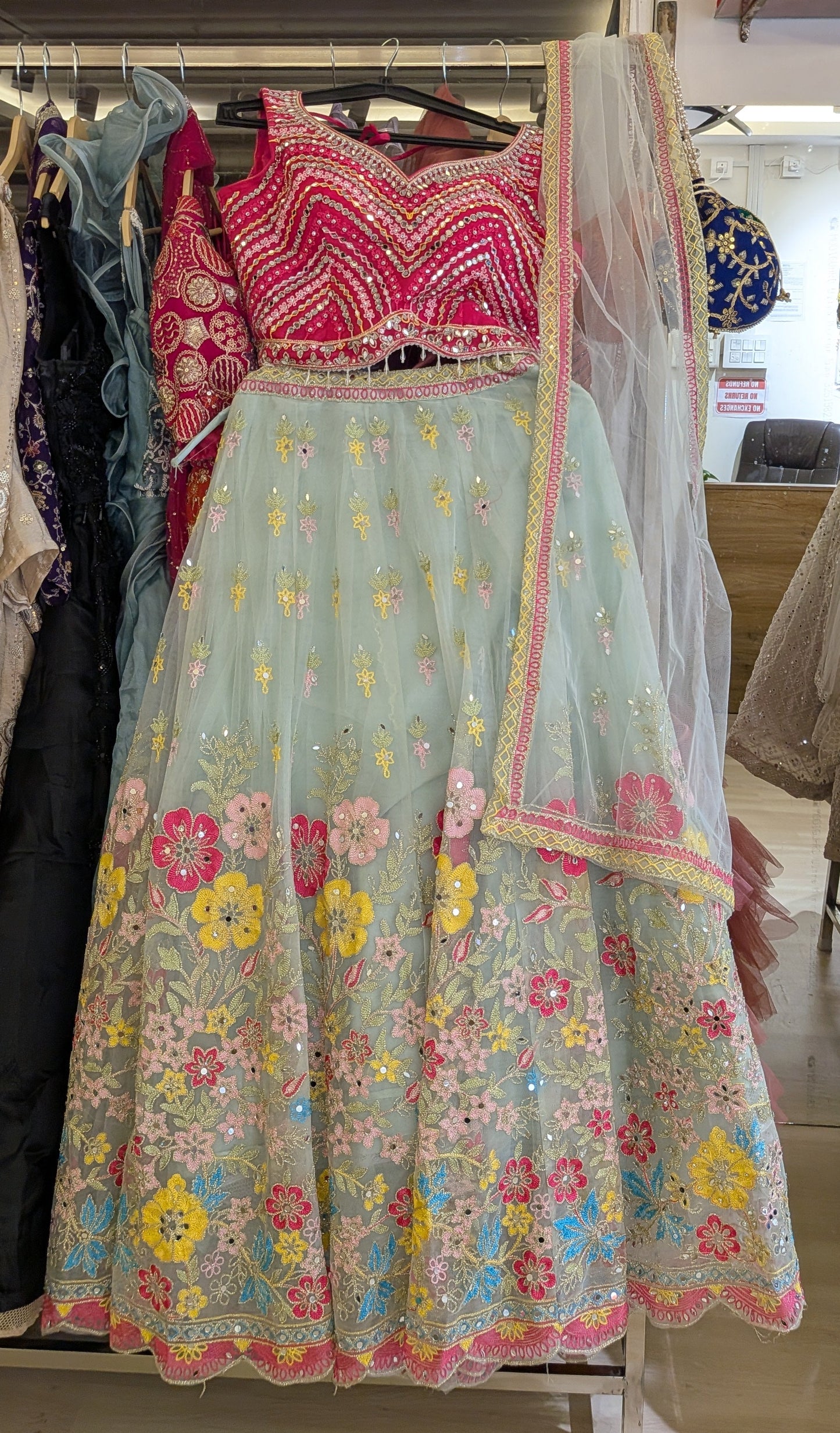 Aprajita Lehenga