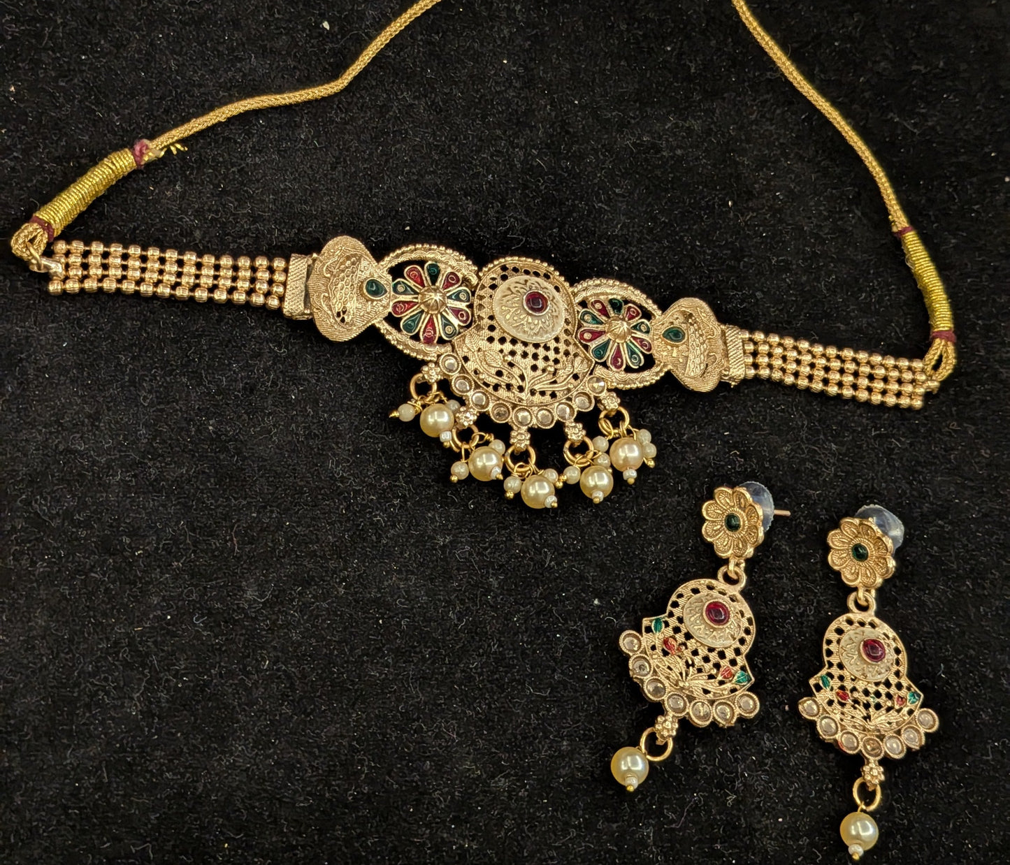 Ethenic Temple Choker