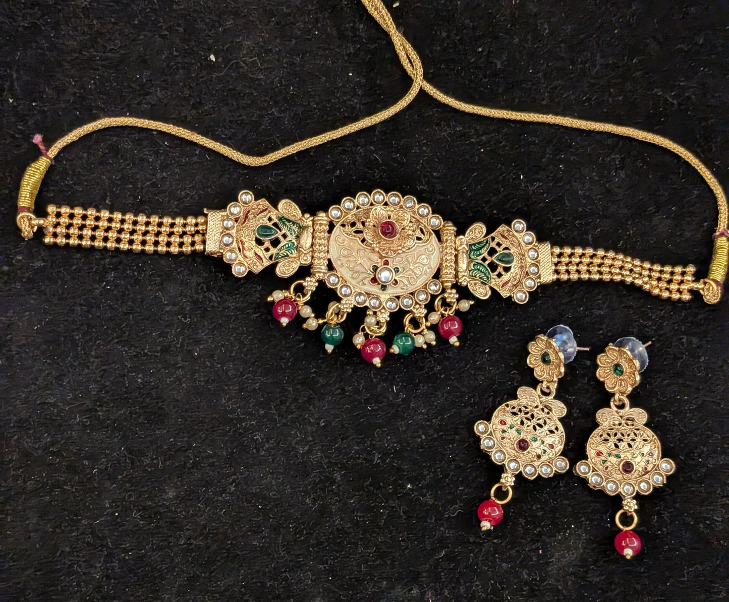 Ethenic Temple Choker